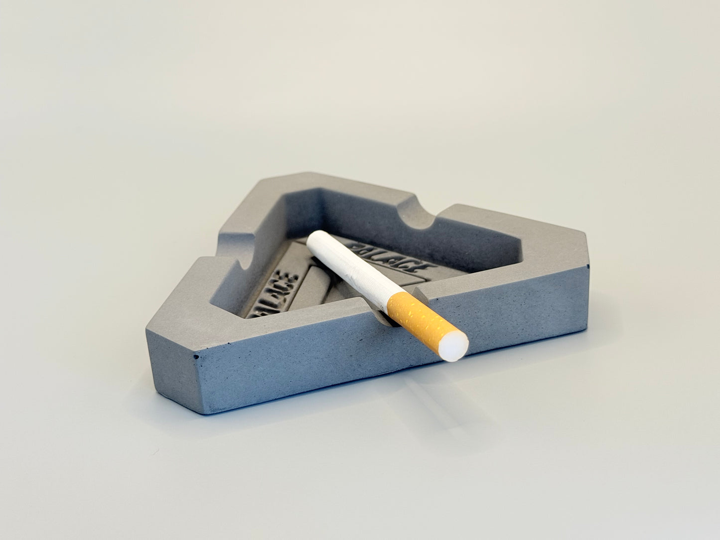 GREY PALACE ASHTRAY